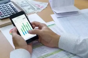 A Guide to Cash Flow Management for Entrepreneurs